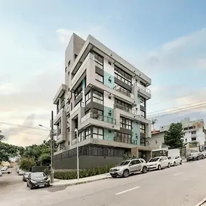 Apartamento Ap Localização Central, Prédio C Piscina, Lavanderia, Florianópolis